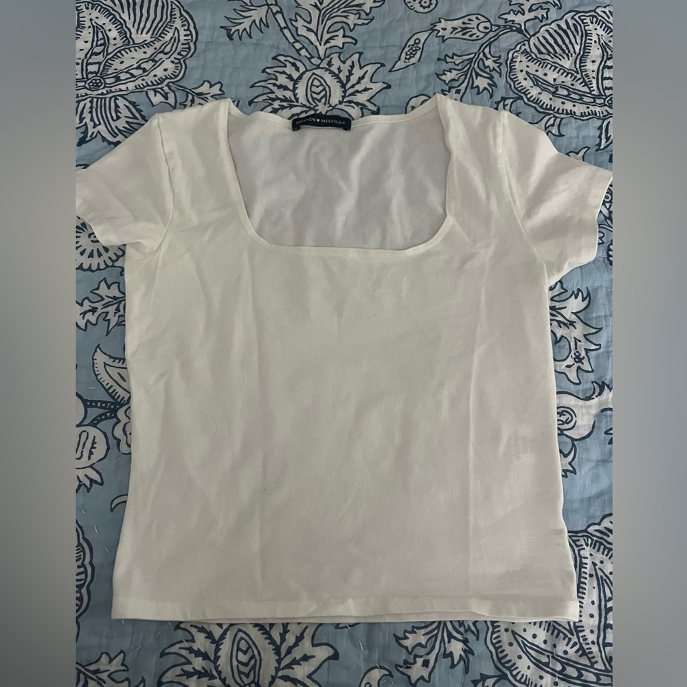 White Brandy Melville tshirt